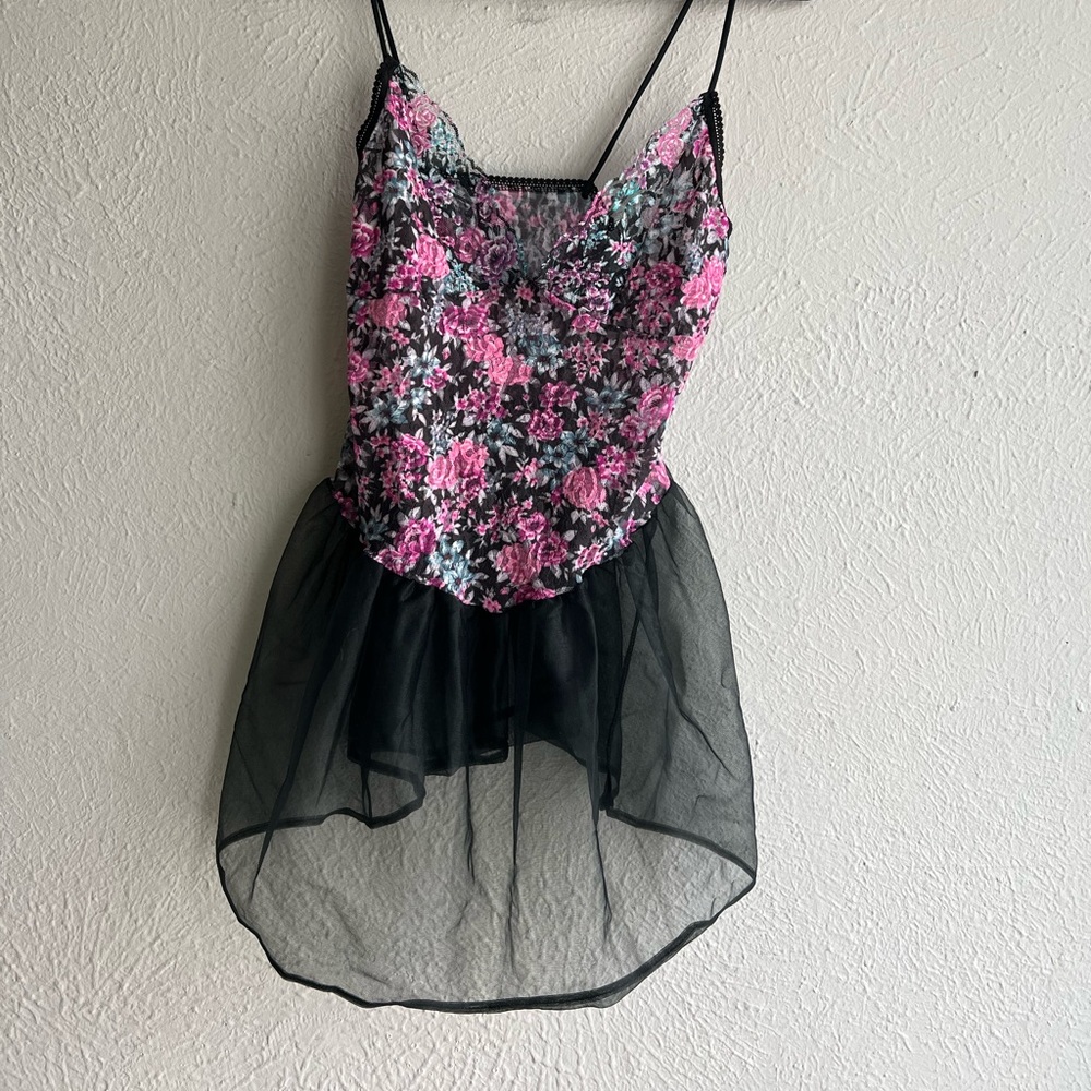 Vintage First Lady floral lace tulle tank